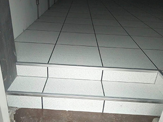 長沙雙勝機(jī)房設(shè)備有限公司,長沙防靜電地板,長沙防靜電地板價(jià)格,機(jī)房裝修,機(jī)房墻板,防靜電接地